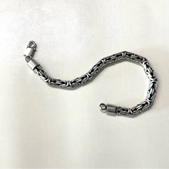 925 Sterling Silver Round King Chain Bracelet, Byzantine 8 1/2” 5mm - Picture 5 of 6